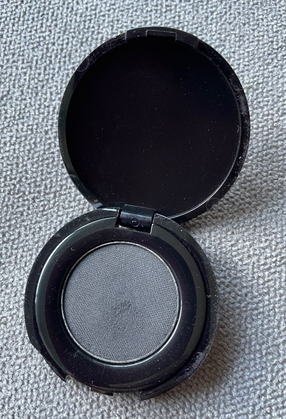 Make-up: GloMinerals Lidschatten - sable – Usato da Gümligen venduto da soleil149 2