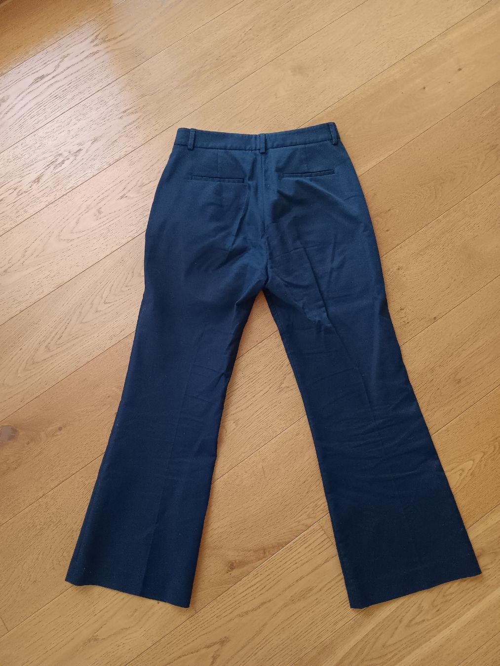 Pantaloni: Massimo Dutti navyblaue Hose – Usato da Sempach venduto da benzi70 4