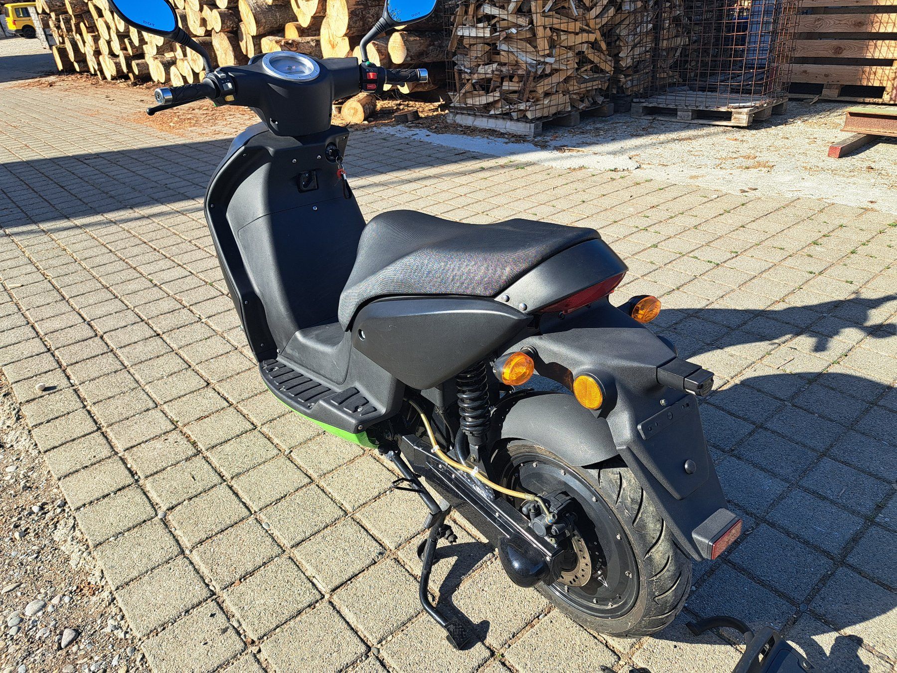 Scooter: Vengo V100 Elektro Roller E-Scooter Lieferung möglich – Usato da Hallau venduto da ZIEGLER-Motorhandel 2