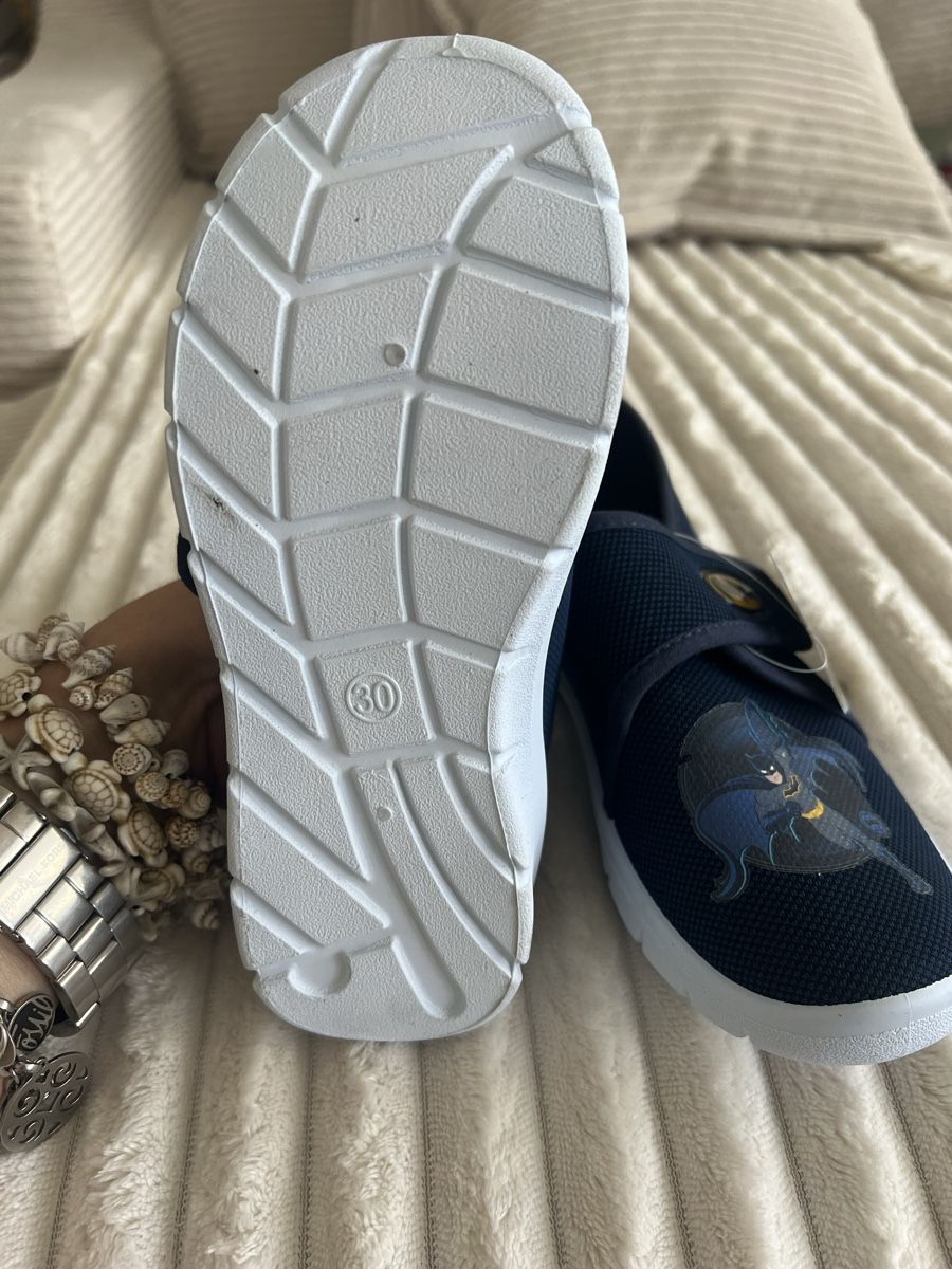 Scarpe per ragazzi: BATMAN FINKEN NEU GR 30 – Nuovo (secondo la descrizione) da Basel venduto da theo-g77 3