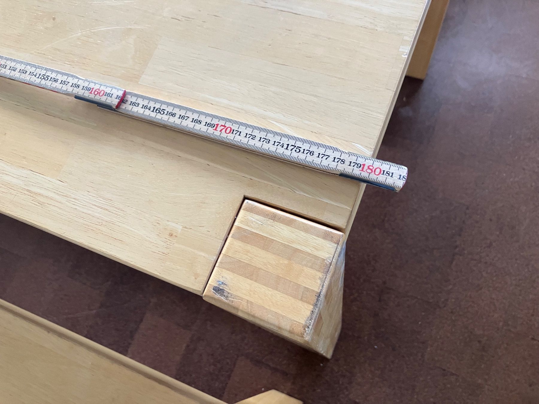 Ikea Tische: Tisch ohne Bänke – Gebraucht aus Zürich von Ideal0 2