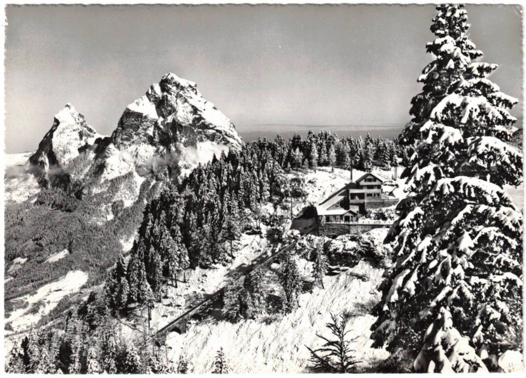 Cartoline postali: Stoos - Standseilbahn mit Mythen – Usato da Binningen venduto da Mountainrider