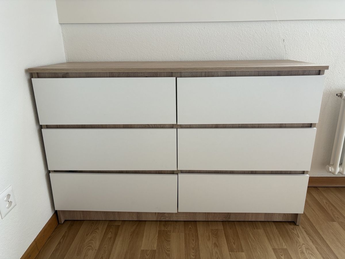 Cassettiere: White 6-Drawer Dresser: Stylish Storage Solution! – Usato da Schwarzenburg venduto da pge_l72m