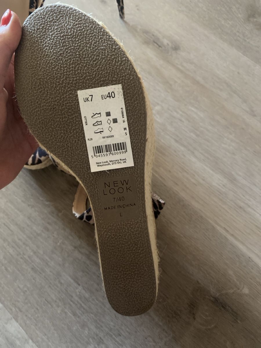 New Look Scarpe da donna: Keilsandalen Leopard Gr. 40 – Nuovo (secondo la descrizione) da Linden venduto da martina_iwana 1