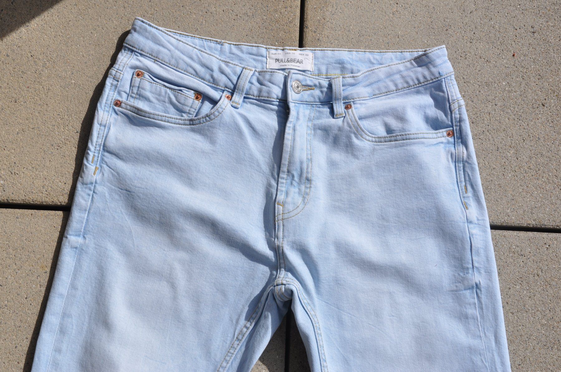 Pull&Bear Jeans: PULL & BEAR Jeans Grösse 32 - Hellblau - Kaum getragen – Usato da Winterthur venduto da juve1972 1