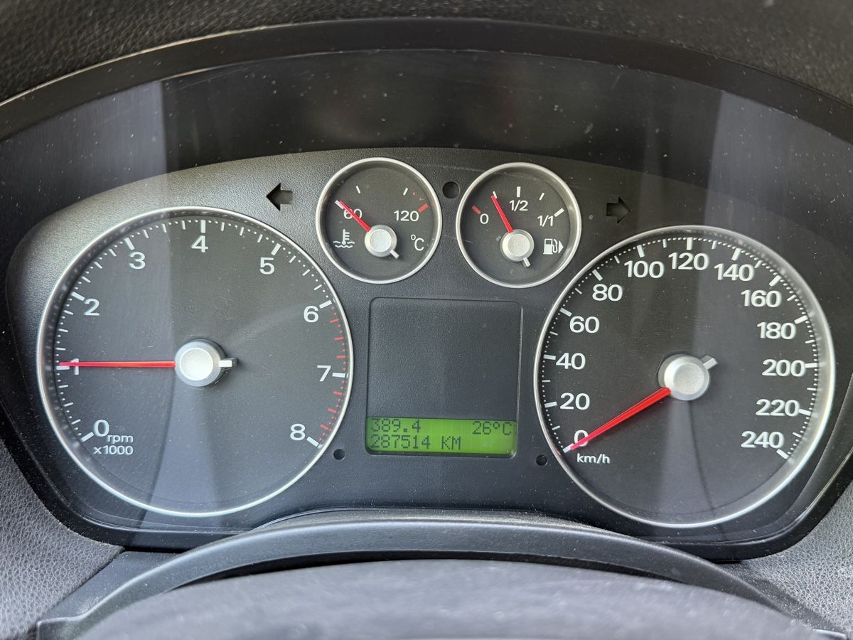 Ford Automobili: Ford Focus C-Max 1.8i – Usato da Veyrier venduto da Chessmann_Douane1255 4