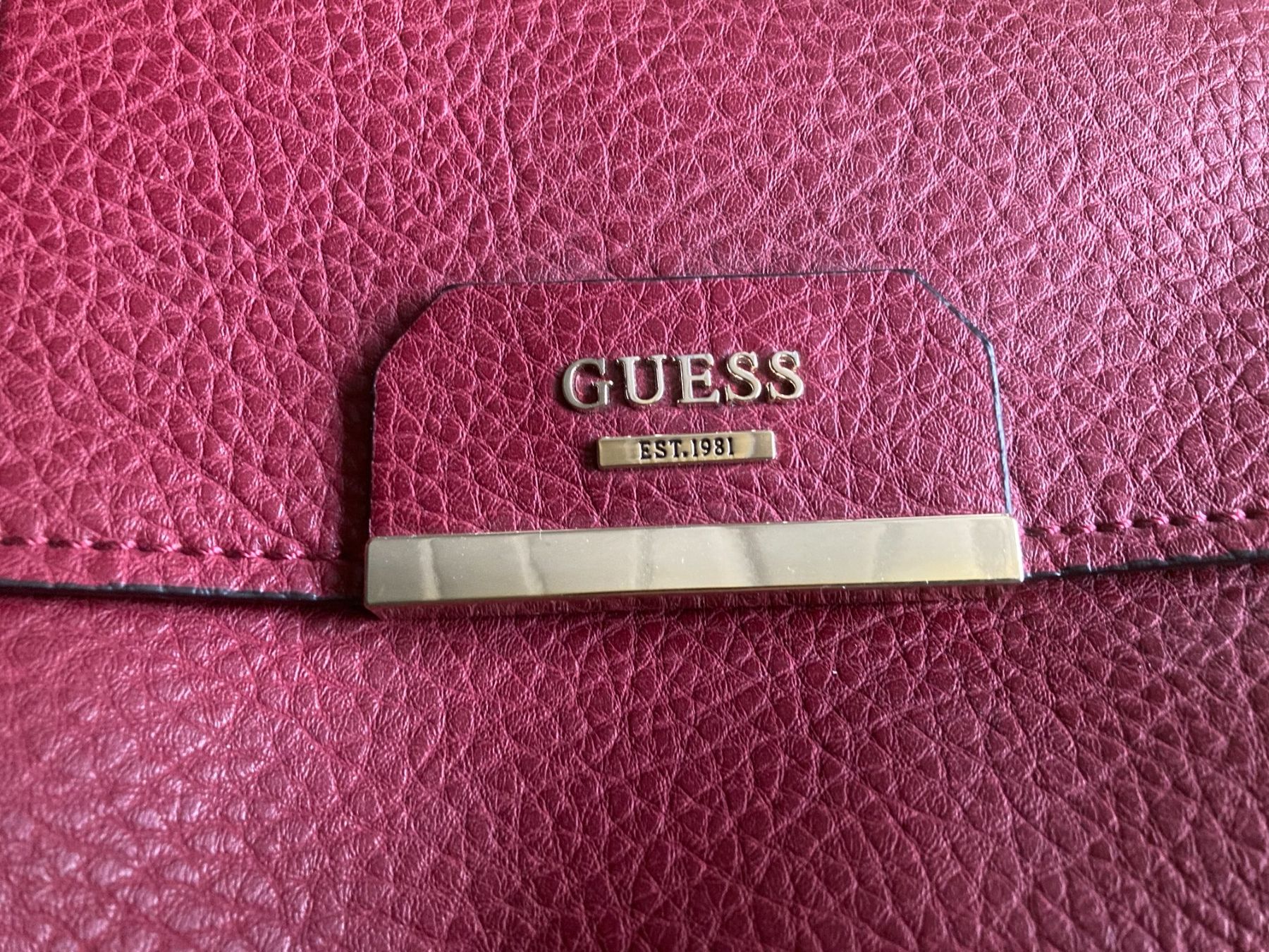 Borse da donna: Guess Handtasche, Bordeaux, Kunstleder – Usato da Wangs venduto da pizbar 2