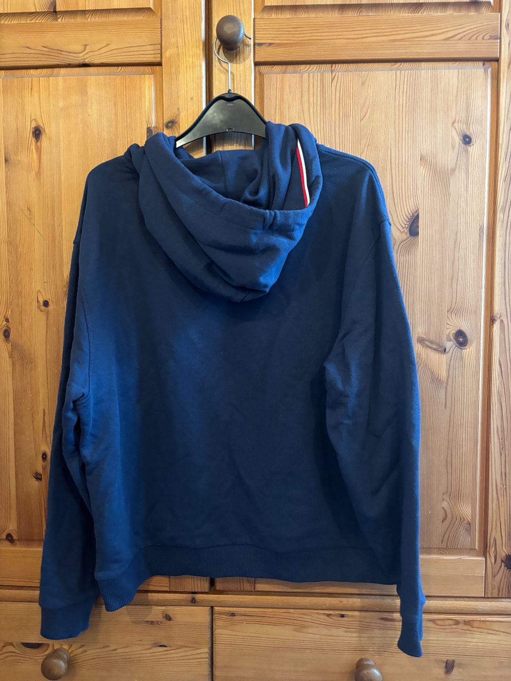 Tommy Hilfiger Maglioni & Felpe: Tommy Pullover – Usato da Jona venduto da iri_b 1