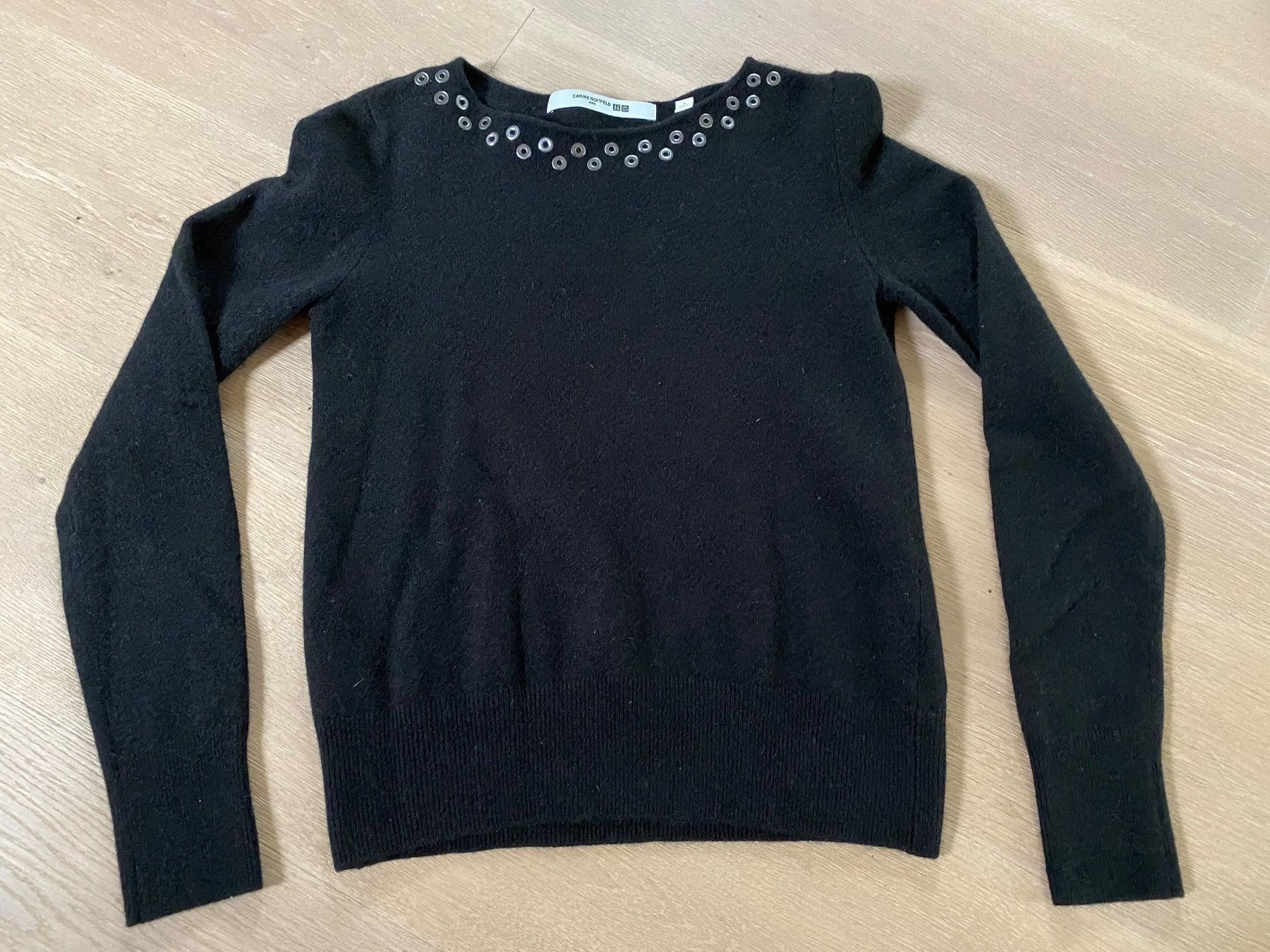Maglioni & Felpe: Schwarzer 100% Kaschmirpullover mit Silberapplikation Gr. S – Usato da Winkel venduto da Flyhy2020