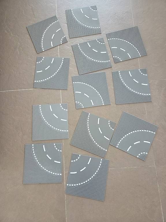 Spielzeuge: Lego Strassenplatten – Gebraucht aus Zürich von jil_pyn9 3