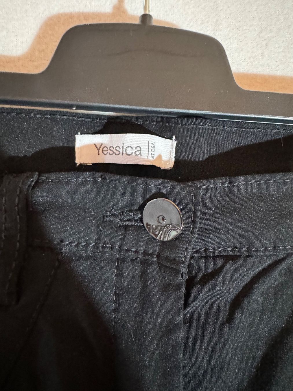 Pantaloni: schwarze 3/4tel Hose Gr. 36 – Usato da Grosswangen venduto da SALE_SALE_SALE 2