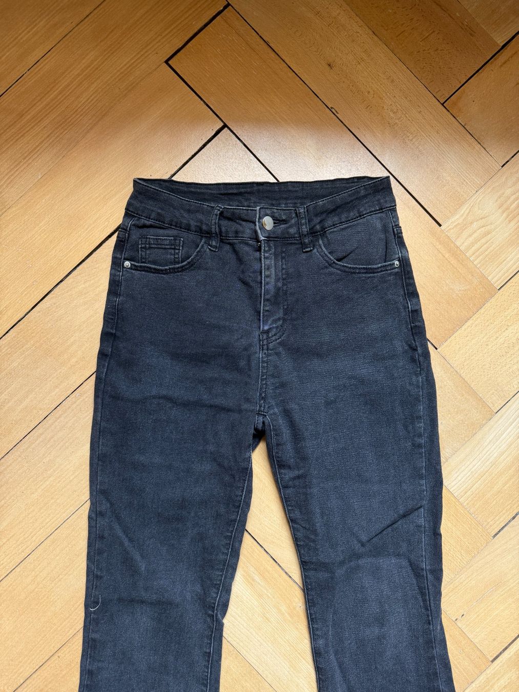Shein Jeans: Flared Jeans schwarz S – Gebraucht aus Zürich von Diazaio 1