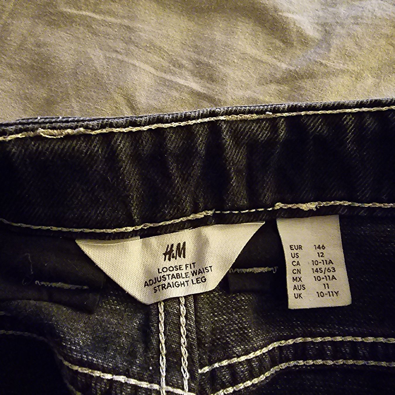 H&M Jeans: schwarze baggy hose von h&M – Usato da Bern venduto da Helloooo 2