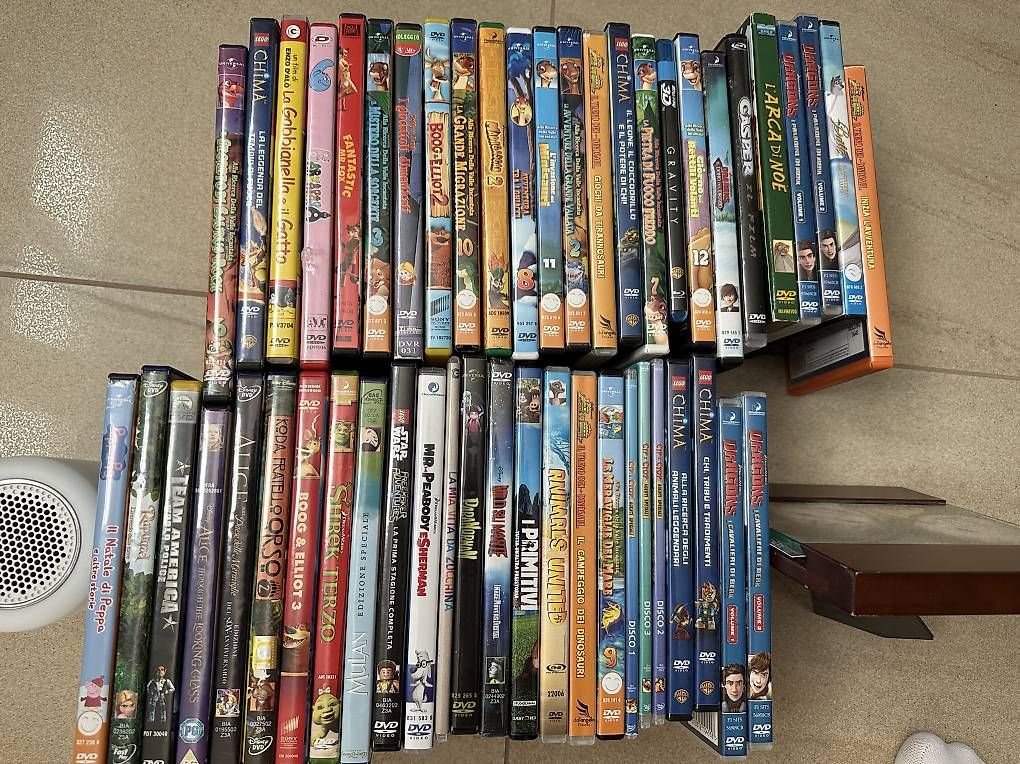 Tous les DVDs: DVD per bambini – D'occasion à Pianezzo par fil_fv5l