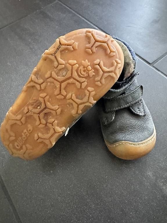 Scarpe per ragazzi: Herbstschuhe gefüttert 23 – Usato da Jona venduto da Betty010 1