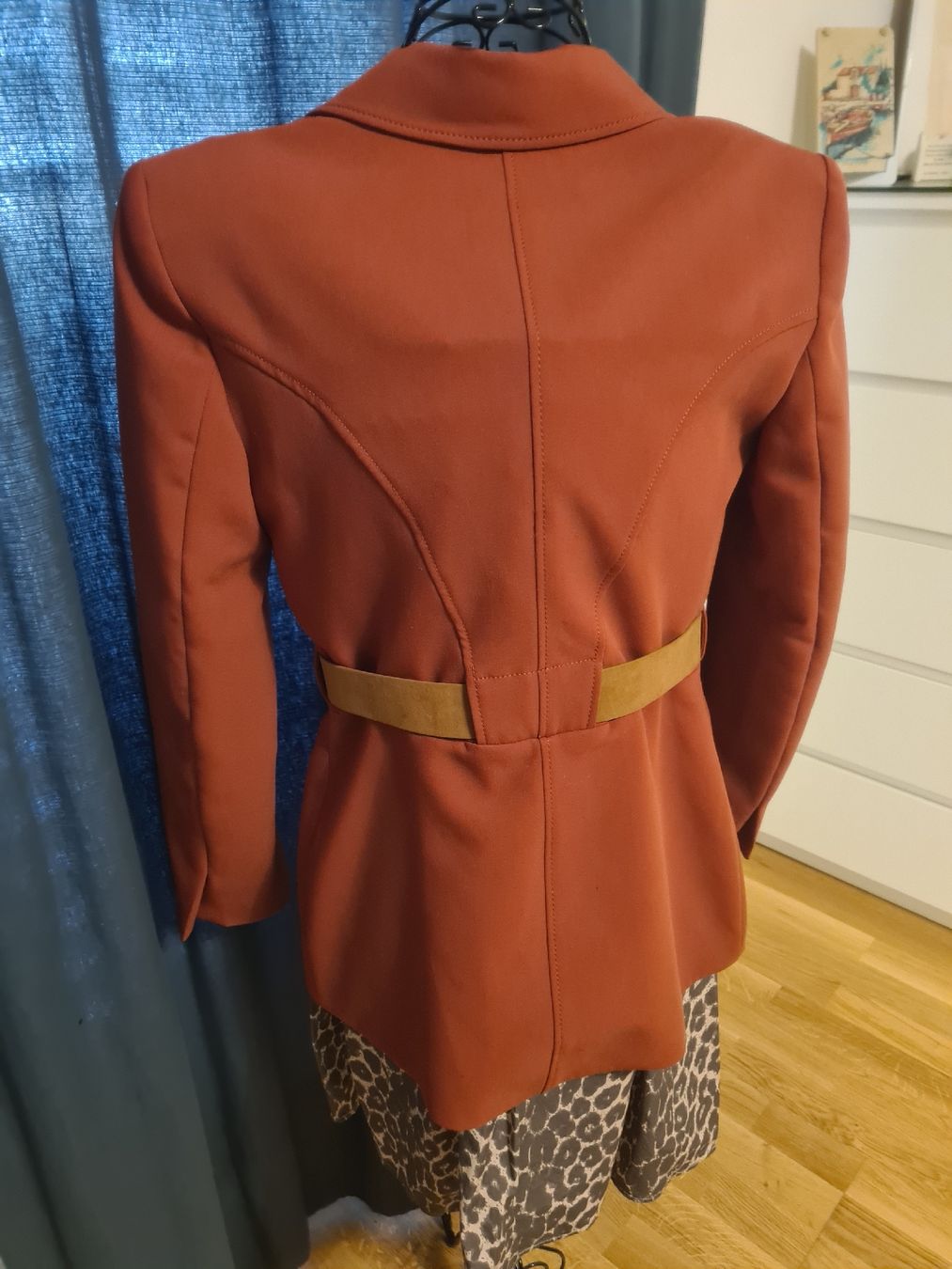 Zara Giacche: blaser von Zara mit gürtel gr M – Nuovo (secondo la descrizione) da zürich venduto da janjaz 3