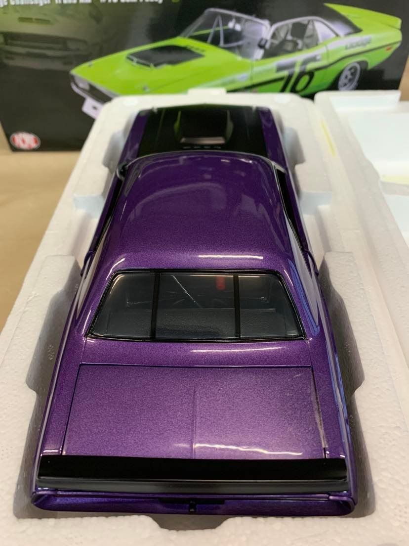 Dodge Modellini d'auto: 1970 Dodge Challenger ACME 1:18 – Nuovo e nell'imballaggio originale da Epautheyres venduto da LordSkull 8