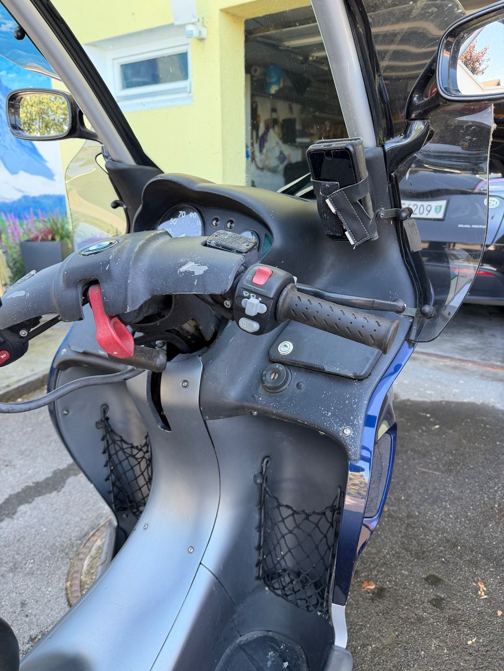 BMW Scooters: bmw c1 – D'occasion à Rheineck par lenamoskau 1
