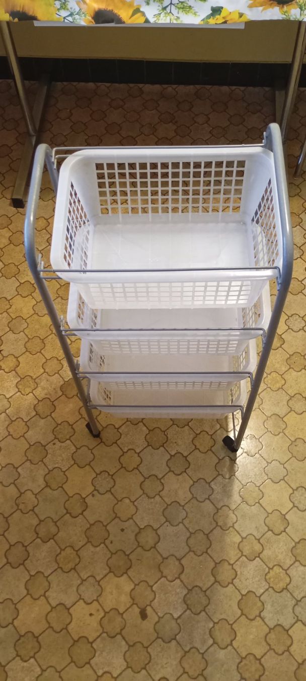 Ikea Mobili & Arredamento: Rollwagen, Küche Servierwagen Marke Trolley – Usato da Bern venduto da eiger017 1