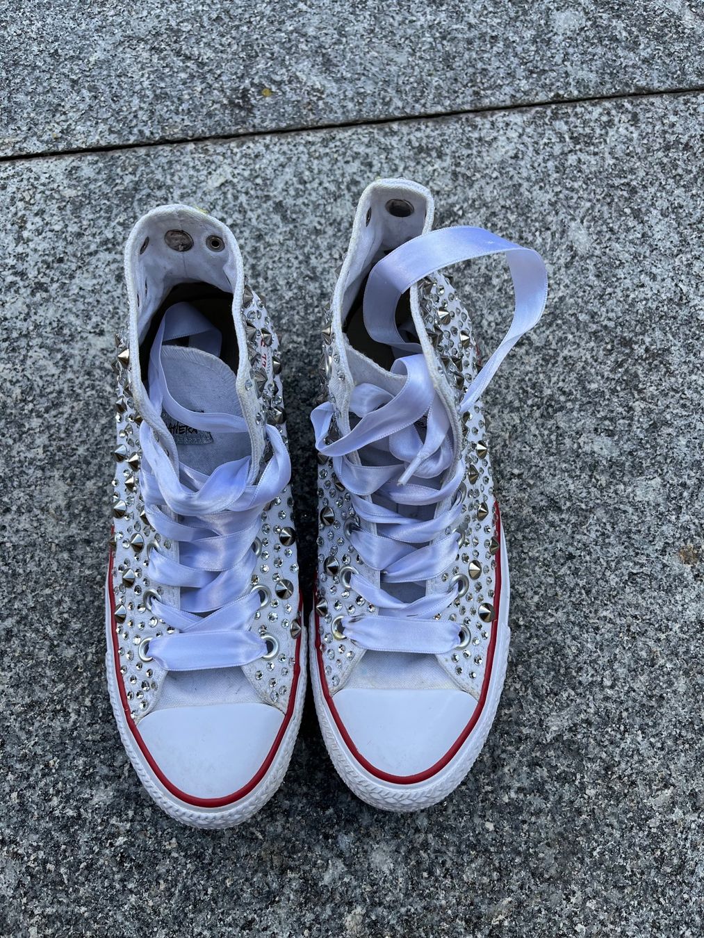 Converse Scarpe per ragazze: Converse Chuck Taylor Custom Borchie Strass EU 37.5 – Usato da Prosito venduto da sam_x96v