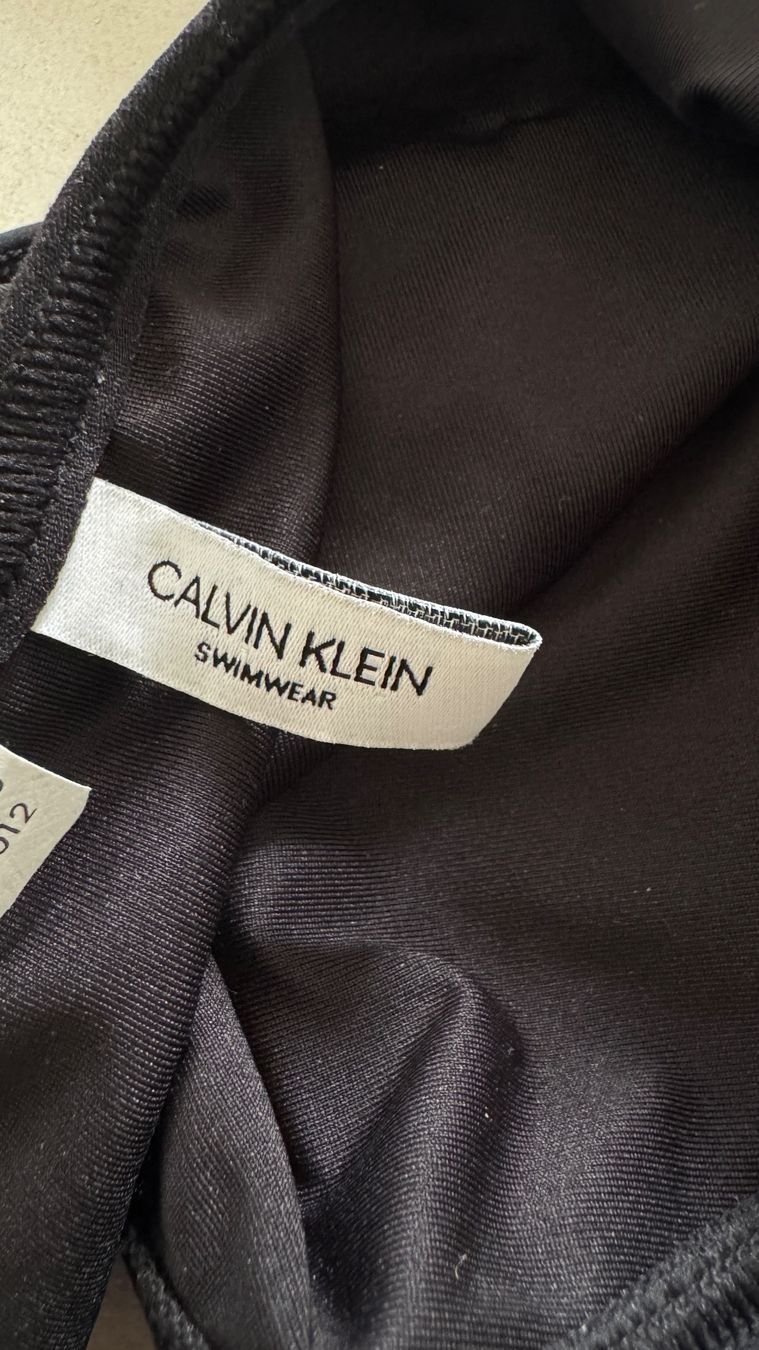 Calvin Klein Costumi da bagno & Bikini: Maillot de bain une pièce Calvin Klein – Usato da giffers venduto da sev_c9x9 6