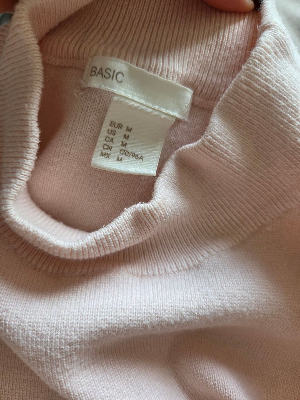 H&M Pulls & Sweat-shirts: H&M Pull rose - taille M – D'occasion à Chavannes-Renens par mau_8rwz 2