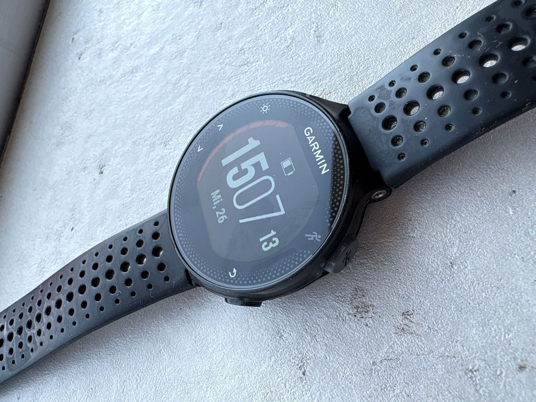 Garmin Smartwatch: GARMIN FORERUNNER 235 – Usato da Baden venduto da GALERIE43 1
