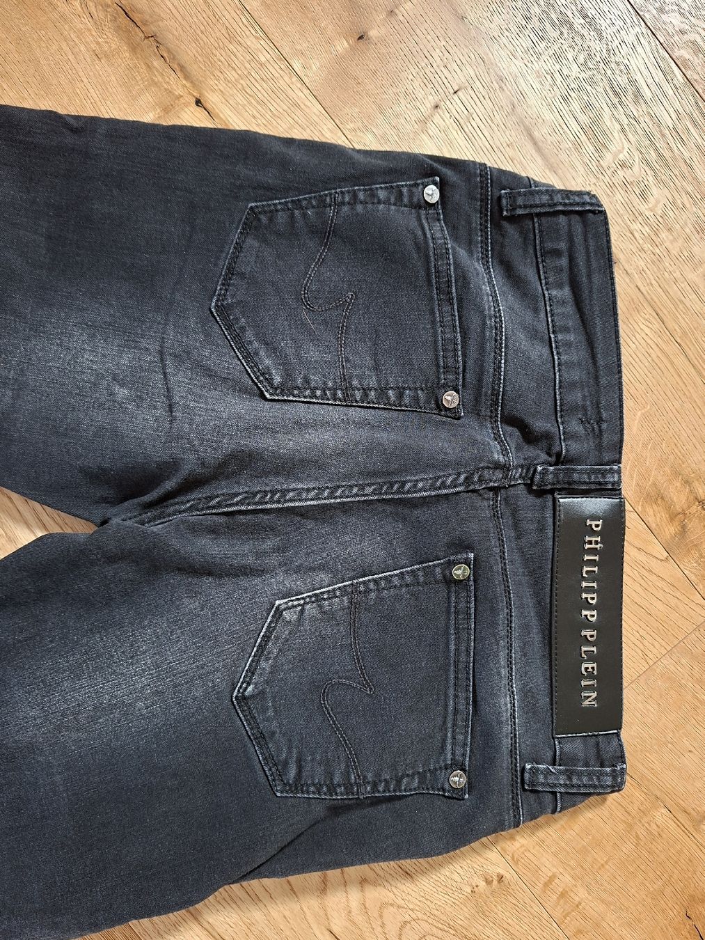 Philipp Plein Jeans: Jeans Philipp Plein – Nuovo (secondo la descrizione) da Lieli venduto da Othella 1