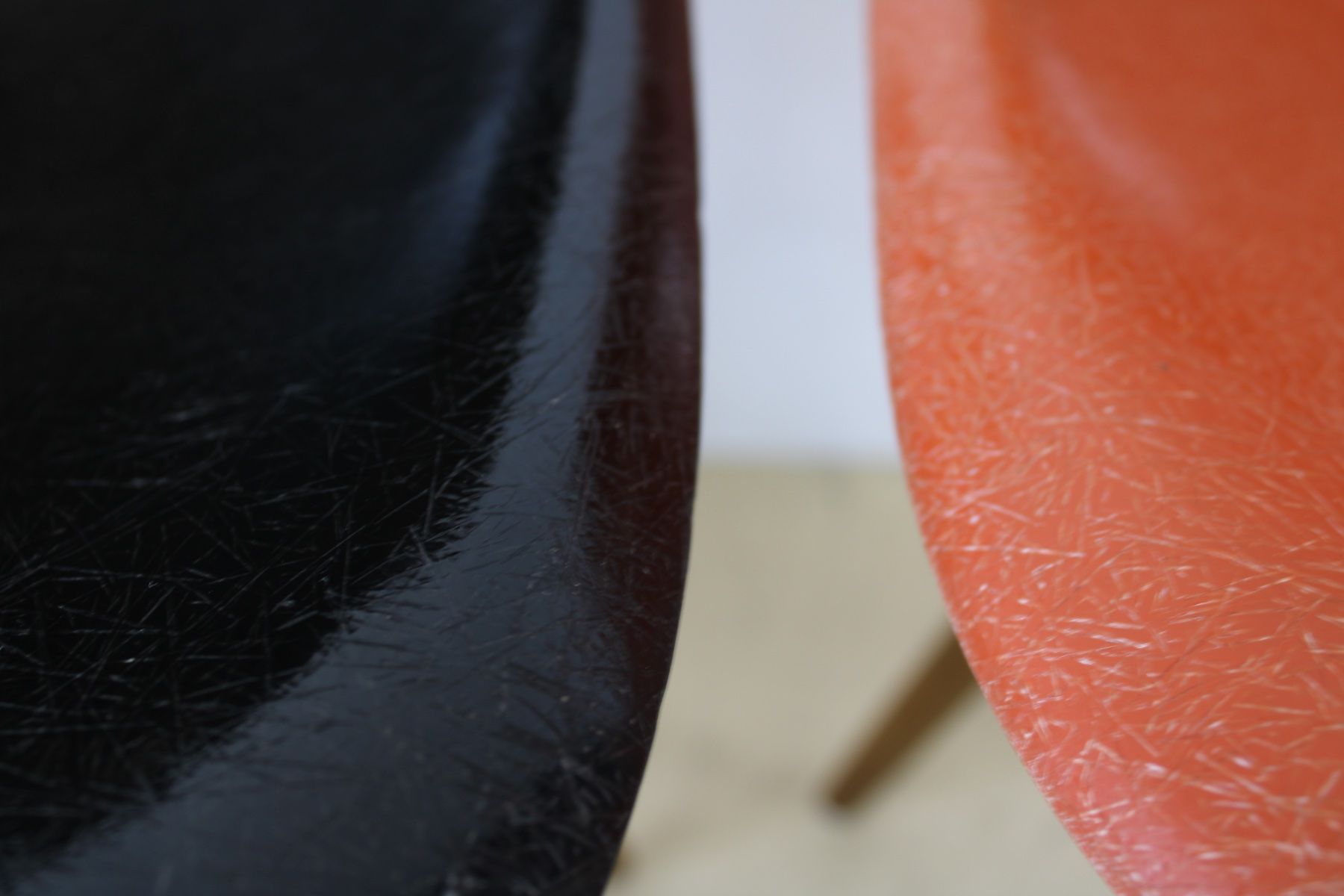 Stühle: Eames Fiberglas Stühle Hermann Miller – Gebraucht aus Meinisberg von atelier_TILIJA 5