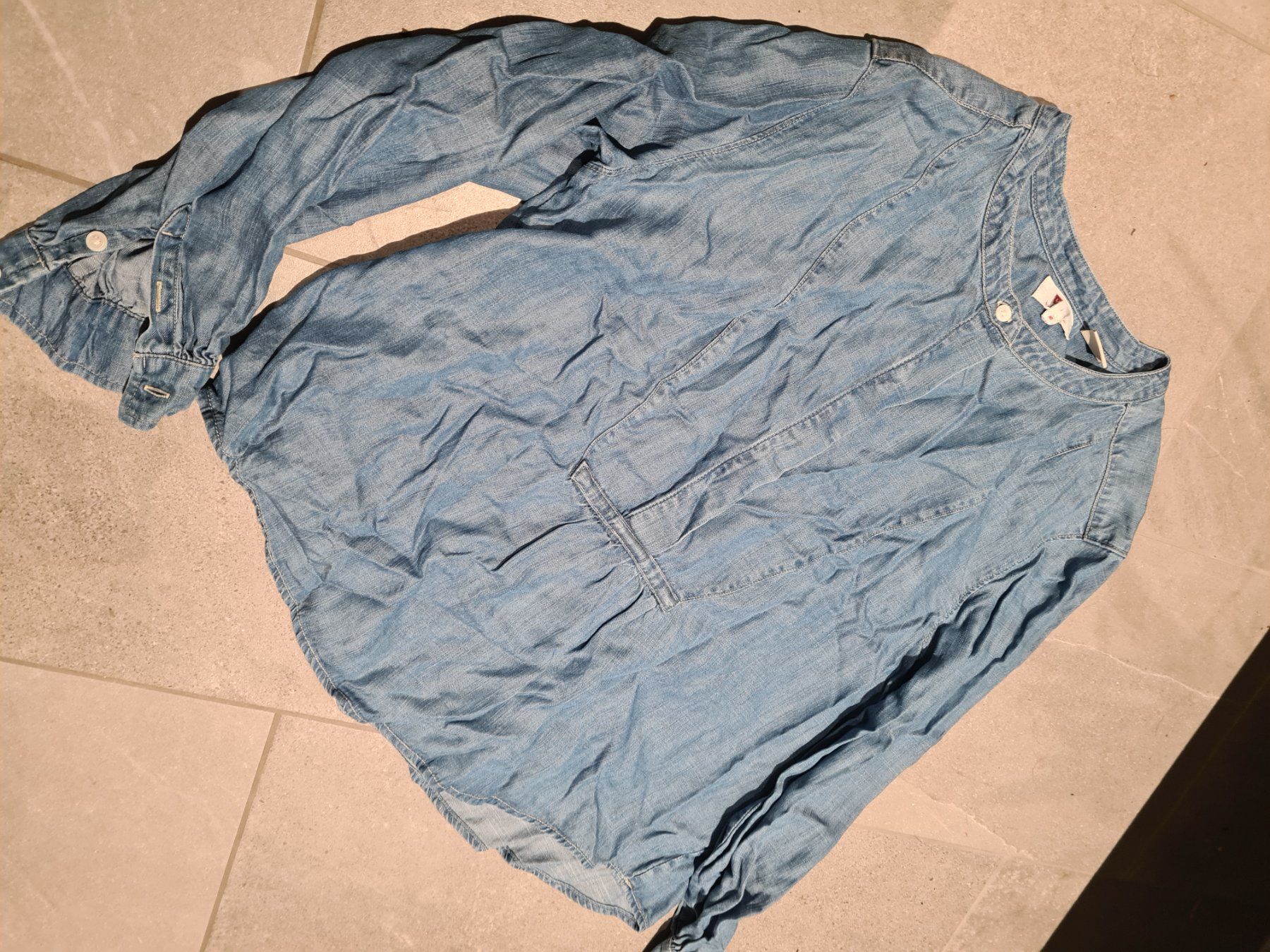 Levi's Blusen: LEVIS Jeans Kurz- Bluse/ Tunika, S – Gebraucht aus Amriswil von used2use 3
