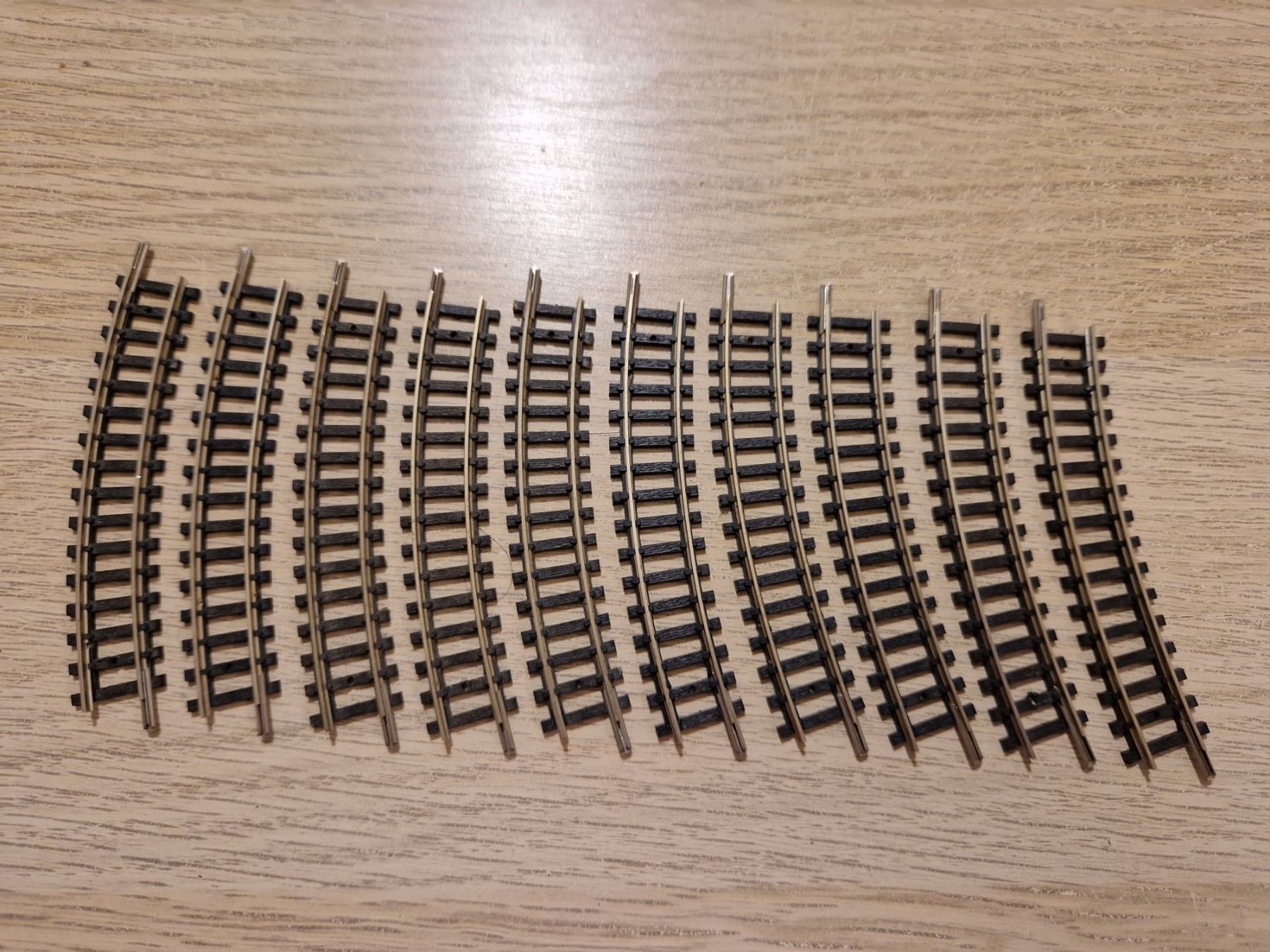 Trix Modellini di ferrovie: Minitrix 10 x 4914 gebogenes gleis N – Usato da St-Aubin-Sauges venduto da tantome