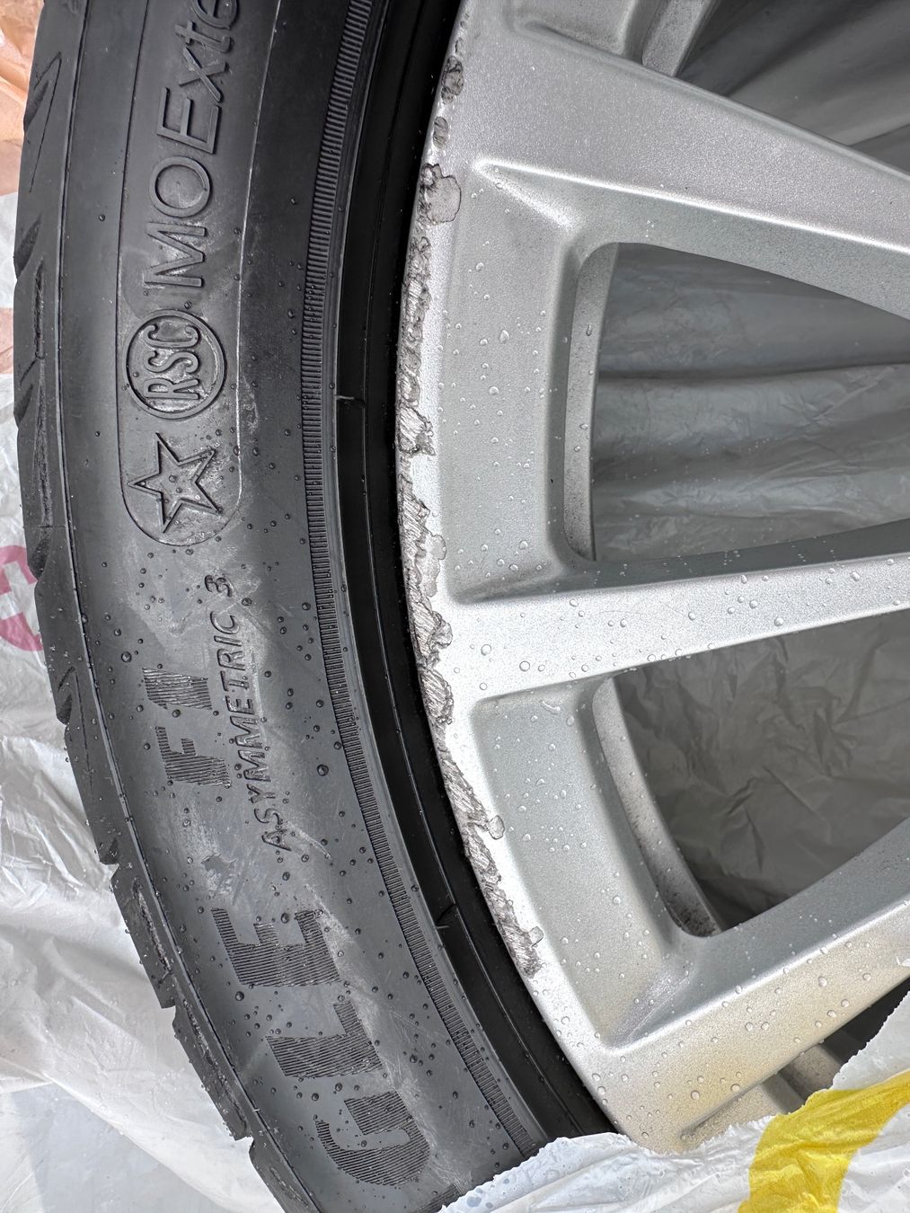 BMW Pneus & Roues: Original BMW 18" Wintercompletträder – D'occasion à Berg SG par elcapitan02 5
