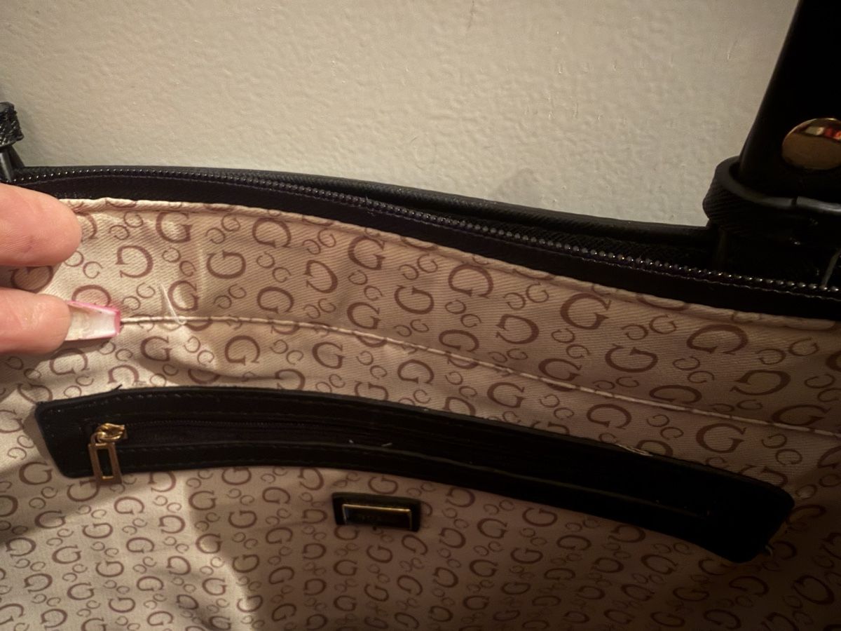 Guess Borse da donna: wunderschöne Schwarze Guess Tasche – Usato da Witterswil venduto da gsc_z6ts 3