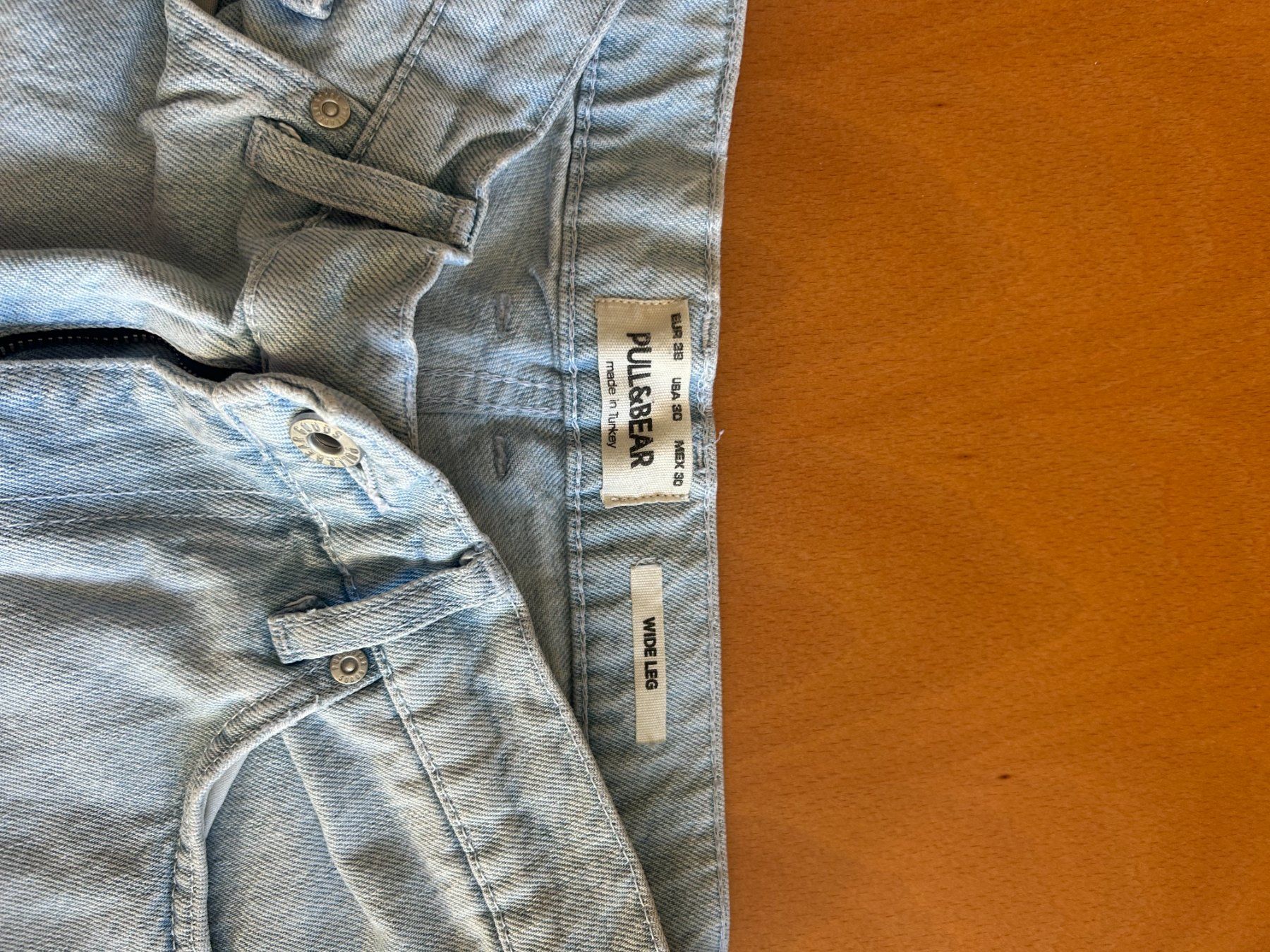 Jeans: Jean Pull&Bear coupe large bleu clair taille 38 occasion – Usato da Cugy VD venduto da pit_aless 1