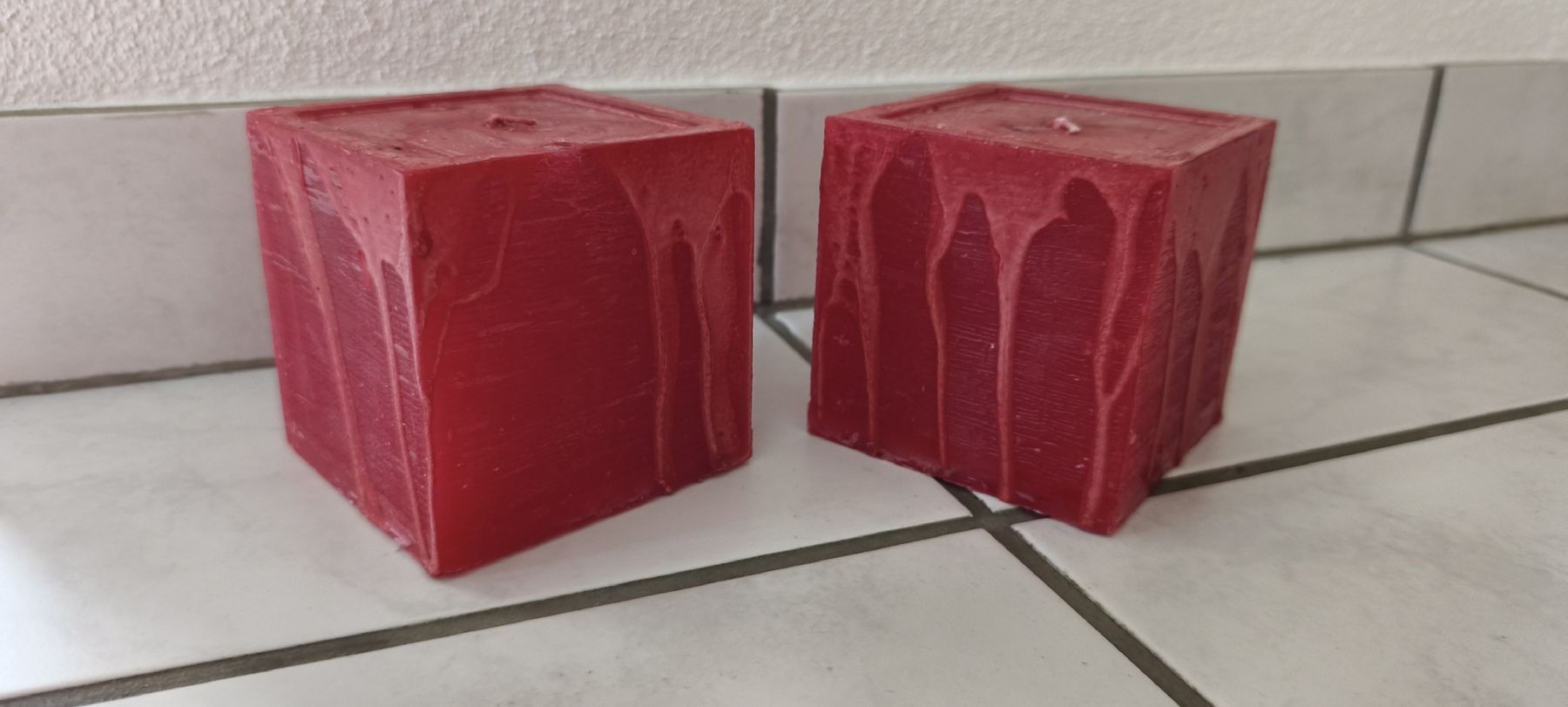 Candele: 2 kubus Kerzen 9x9cm – Nuovo (secondo la descrizione) da cadenazzo venduto da fresia2010
