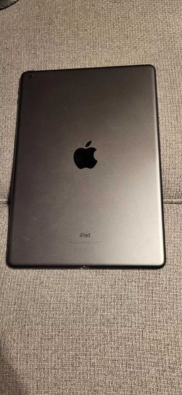 Apple Tablet PC: iPad A2197 (7e generation) – Defekt aus Hérémence von GregoireL 1
