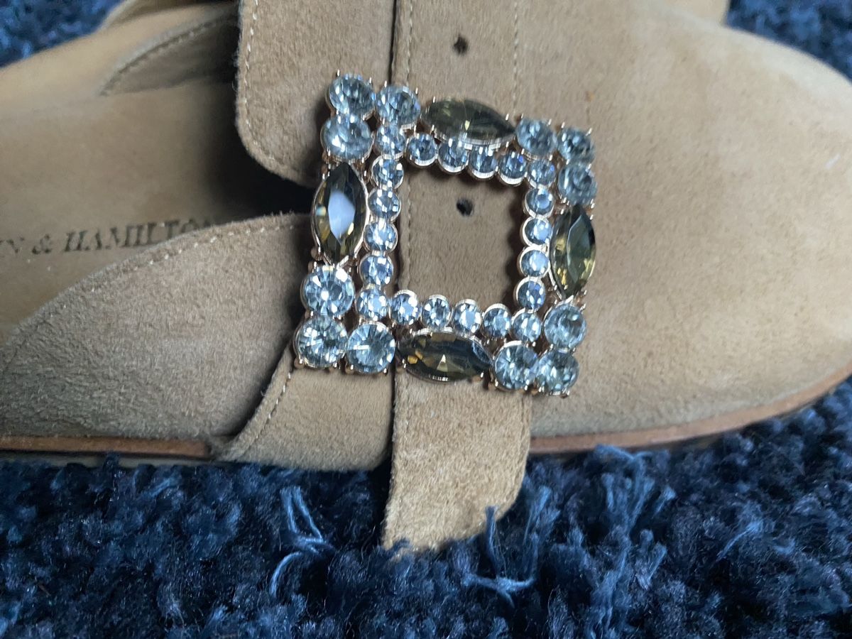 Hamilton Scarpe da donna: Melvin & Hamilton Clogs Grösse 40 mit Schmuckstein-Schnalle  – Usato da Zürich venduto da frgr 1