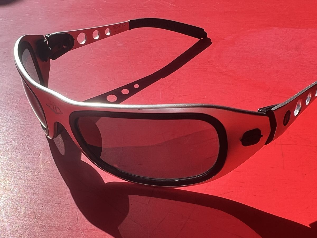 Occhiali & Lenti: Vintage Killer Loop Richter K0311 Sunglasses Y2K Silver Wrap – Usato da Wettingen venduto da len_s8mt 2