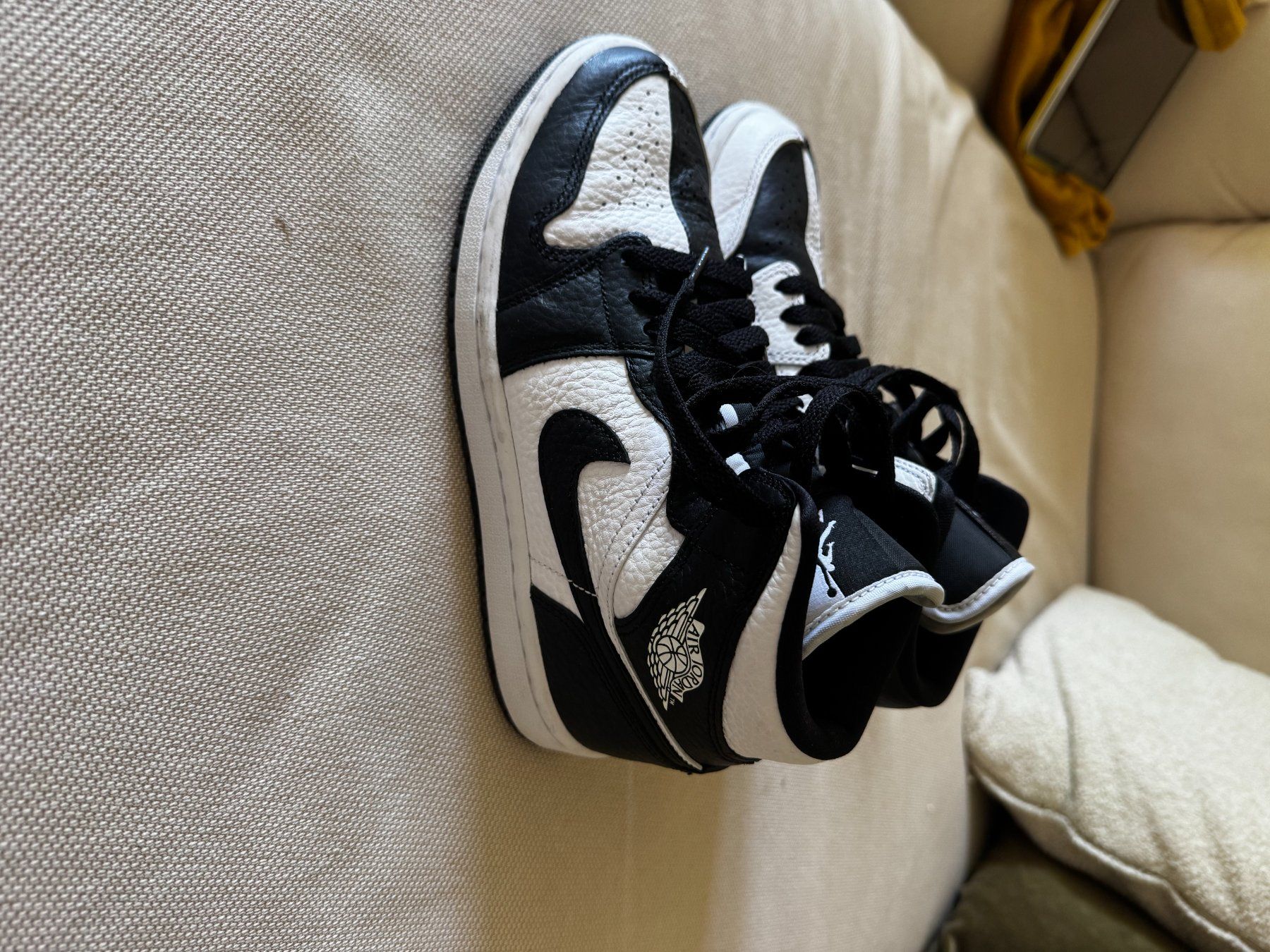 Jordan Scarpe da donna: Jordan 1 Mid Split, Grösse EU 37.5 – Usato da Zürich venduto da miy_l9tw 1