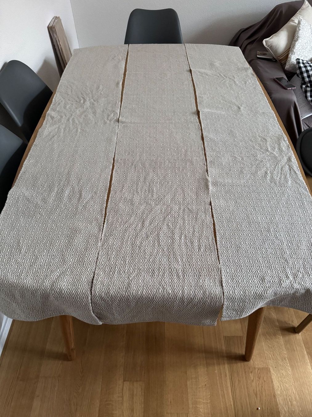 Set di tavolo e panche: Tischläufer 3 – Usato da Zürich venduto da toritorito 2