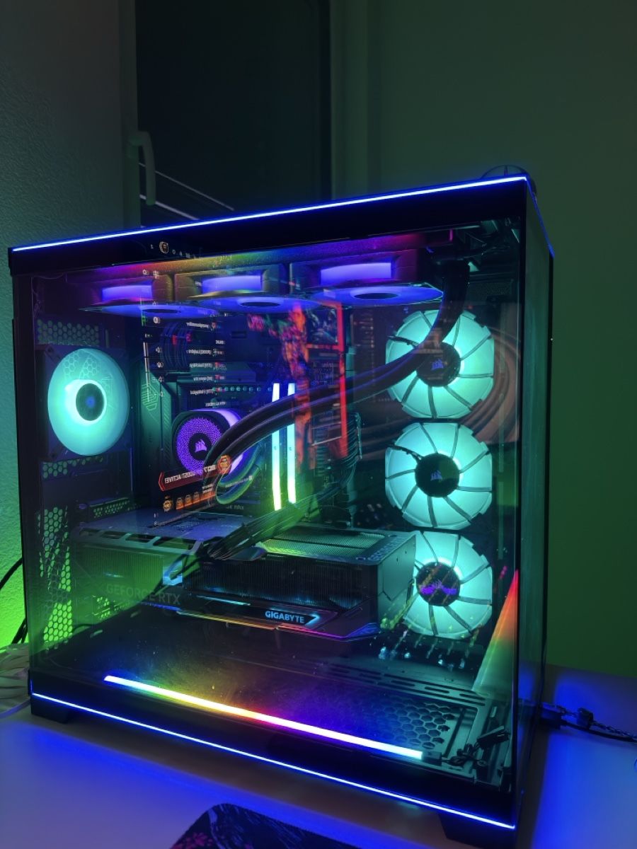 PC: Gaming PC AMD Ryzen 7 9800x3D – Usato da Freidorf TG venduto da eti_brx7 1