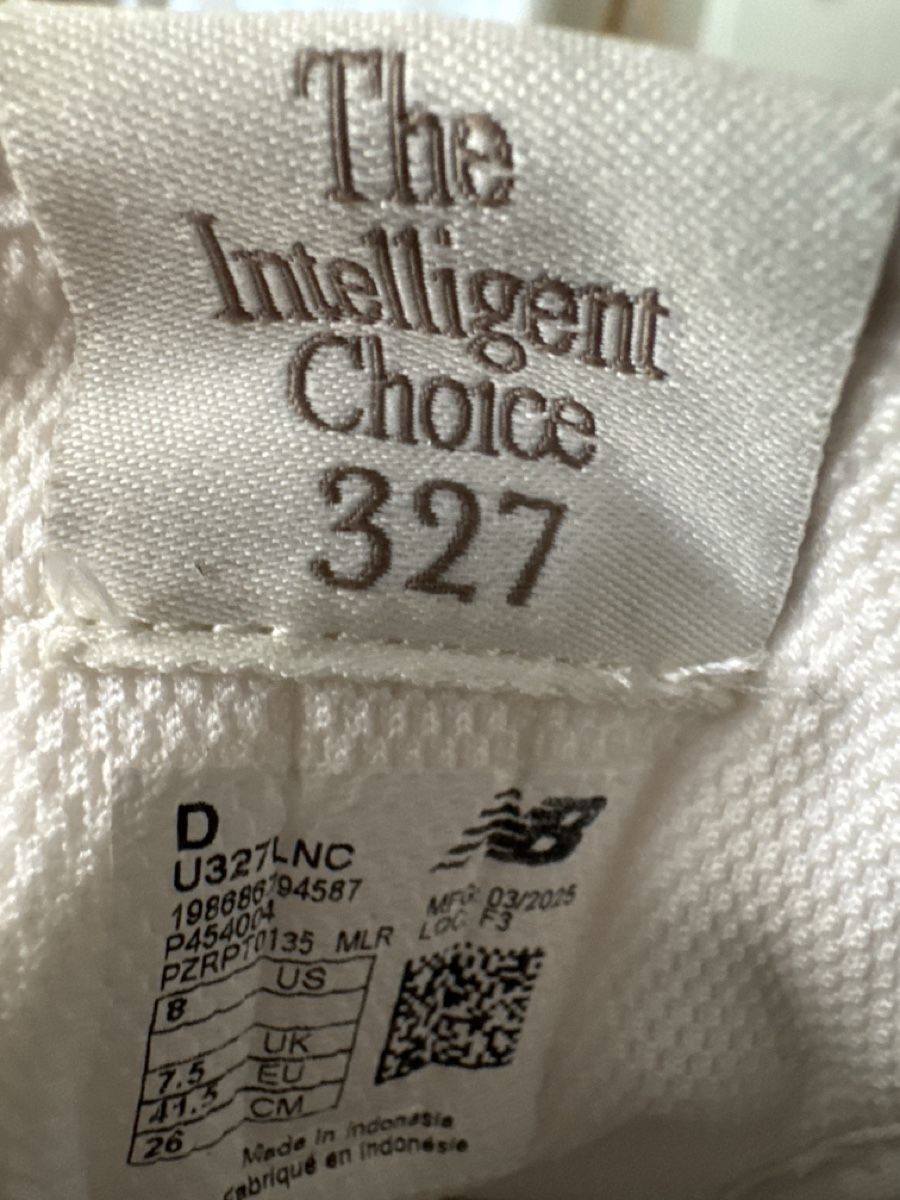 New Balance Scarpe da donna: Sneaker, New Balance 327, Gr 41.5, NEU – Nuovo (secondo la descrizione) da Bonstetten venduto da Tscat 4