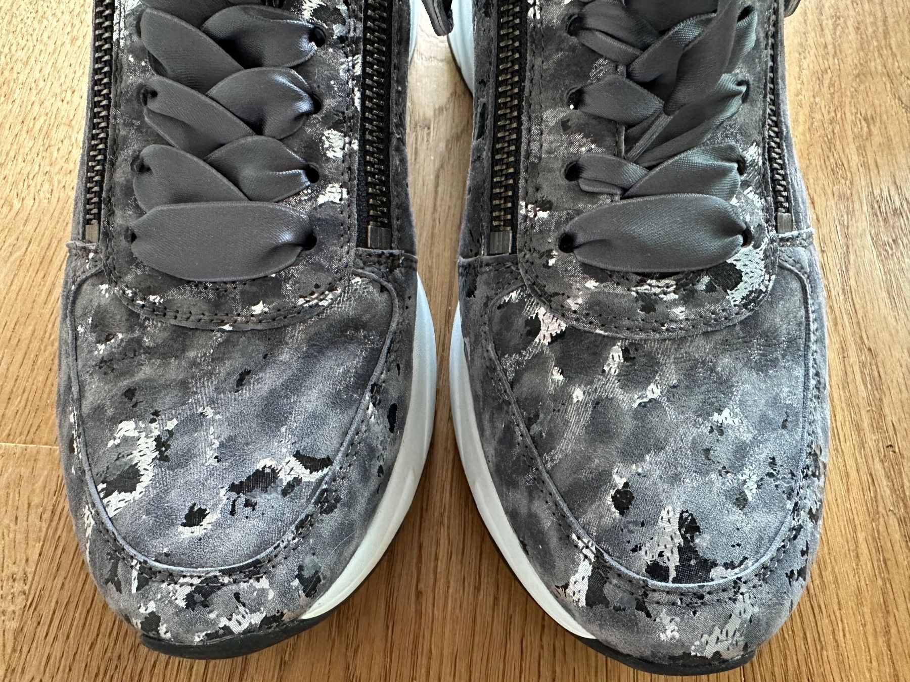 Kennel + Schmenger Scarpe da donna: Kennel + Schmenger Ultra Sneaker low-grey Grösse 39 – Nuovo (secondo la descrizione) da Utzigen venduto da Lavendel1975 1