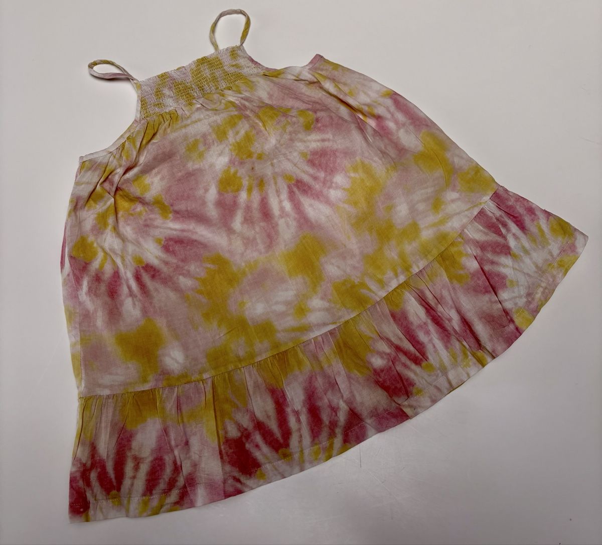 Lotti & Set di vestiti: Sommerkleider 3er-Set, in 104 – Usato da Silvaplana venduto da nad_9l9w 6