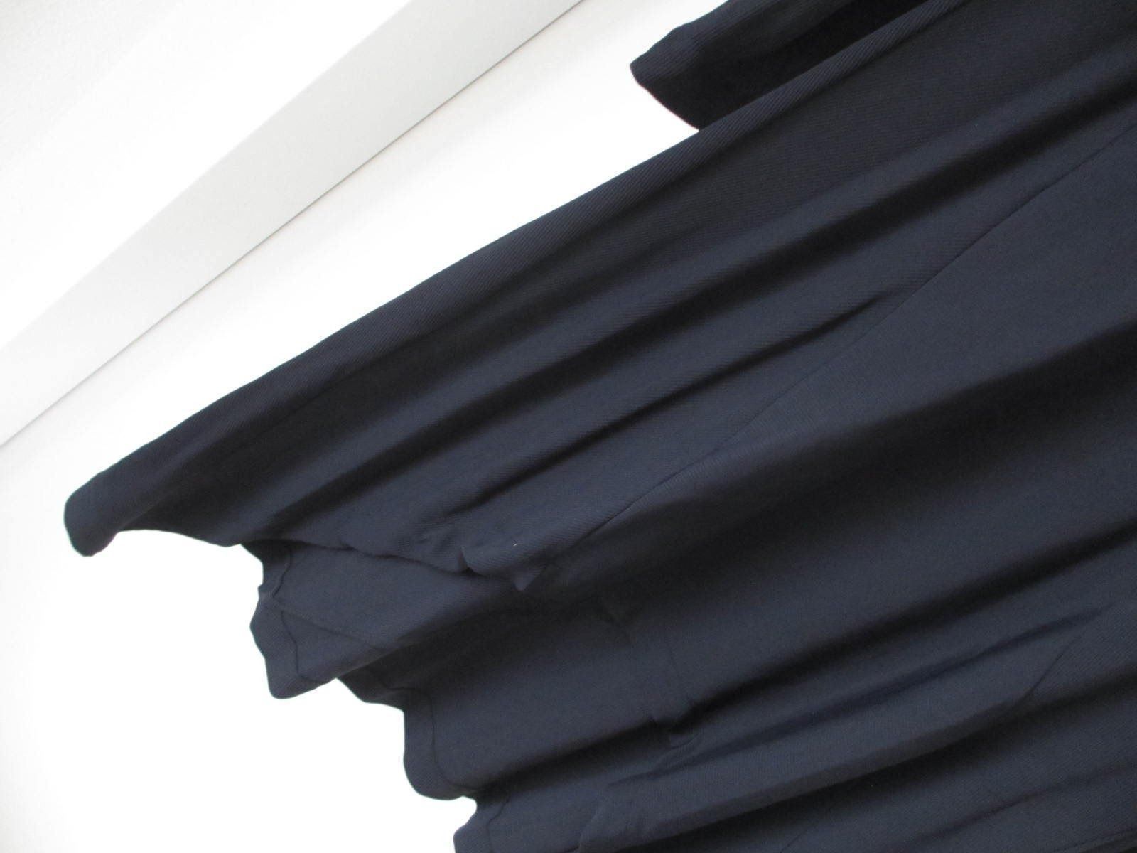 Vestiti: Asymetrisches Kleid Dunkelblau mat Gr.50 – Nuovo (secondo la descrizione) da Zweidlen venduto da Shubli 1