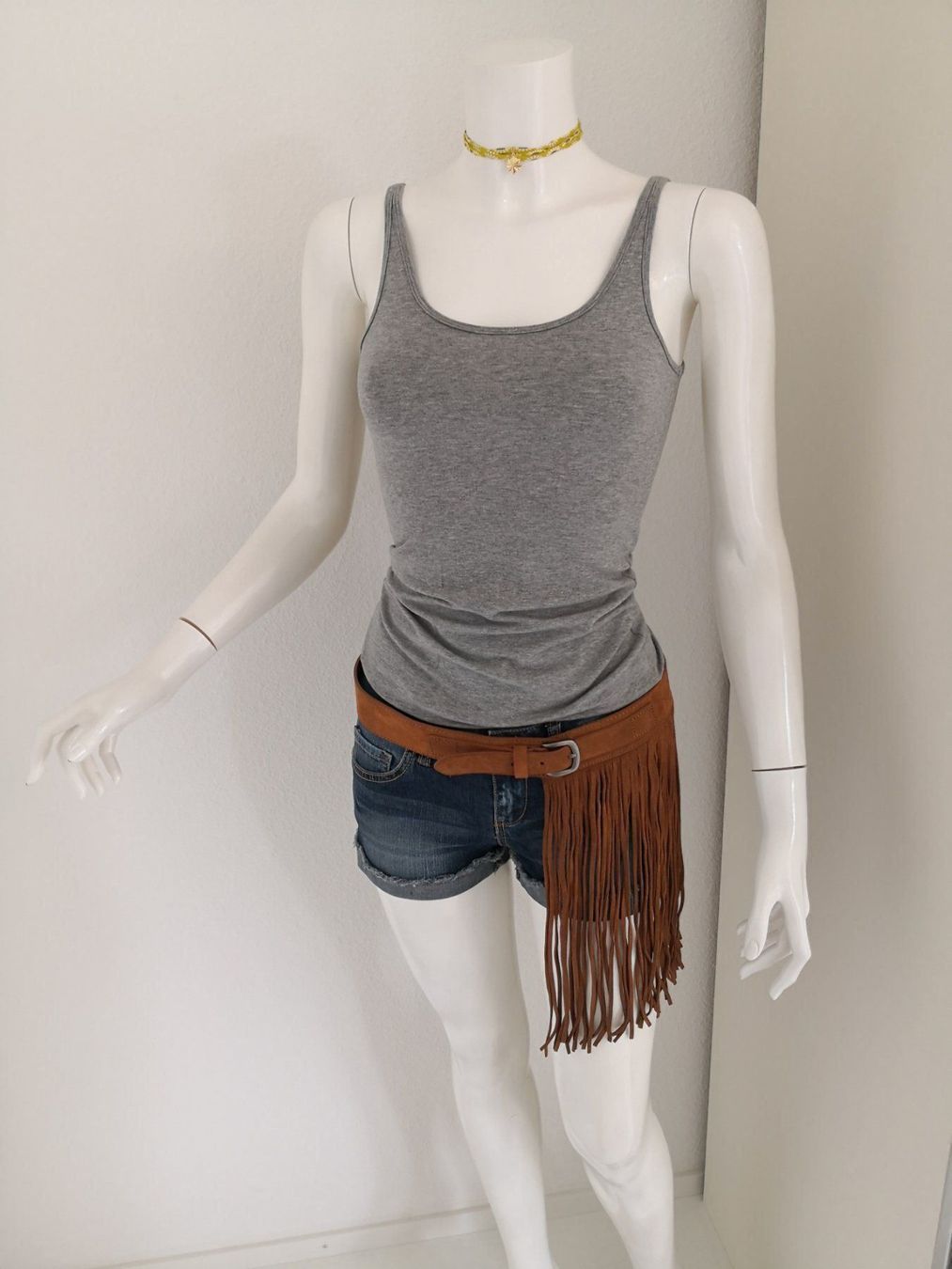 Mango Top: 🤩MANGO BASIC STRETCH TRÄGER TOP GRAU NEU & CHANEL P. – Nuovo (secondo la descrizione) da Olten venduto da Naja-Twins-Twins 4