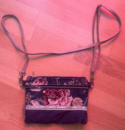 Handtasche gebraucht, 23 x 16 ( siehe Fotos ),