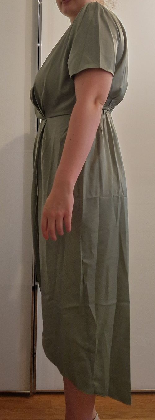 Vestiti: Olives neues Kleid Gr. L – Nuovo (secondo la descrizione) da Nendeln venduto da Zopfie_ 1
