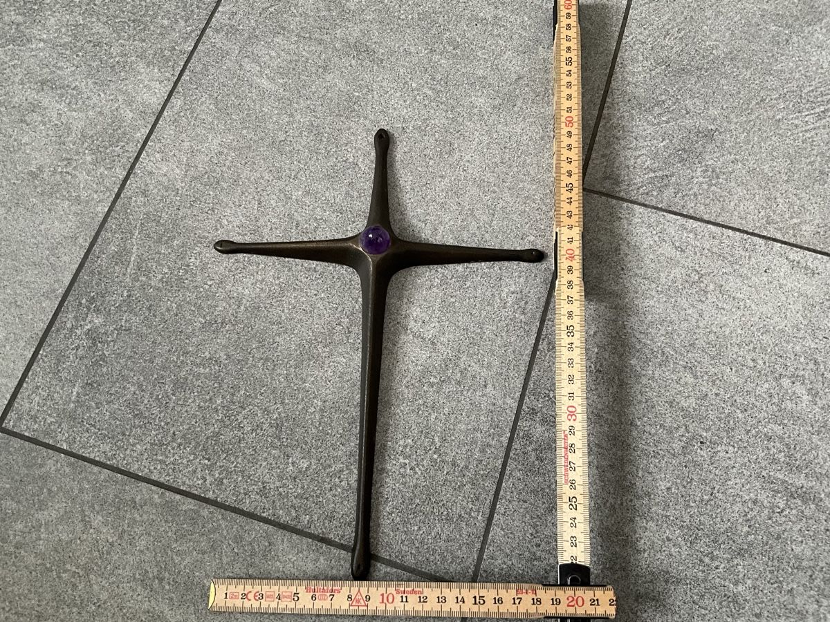 Tutte le decorazioni: Antike Wandkreuz Metall mit Edelstein – Nuovo (secondo la descrizione) da möhlin venduto da Suter1234 1