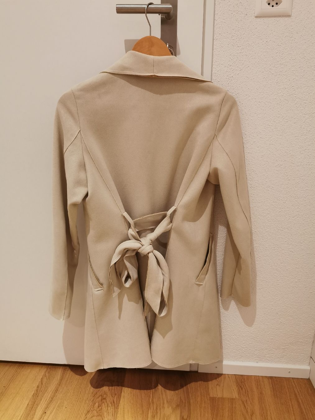 Cappotti: Damen Mantel Chicorée beige Grösse M  – Usato da Ibach venduto da wave99 2